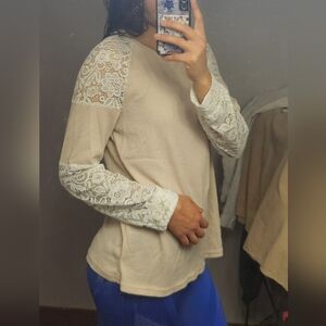 Women's Lace Sleeve Top - Cream